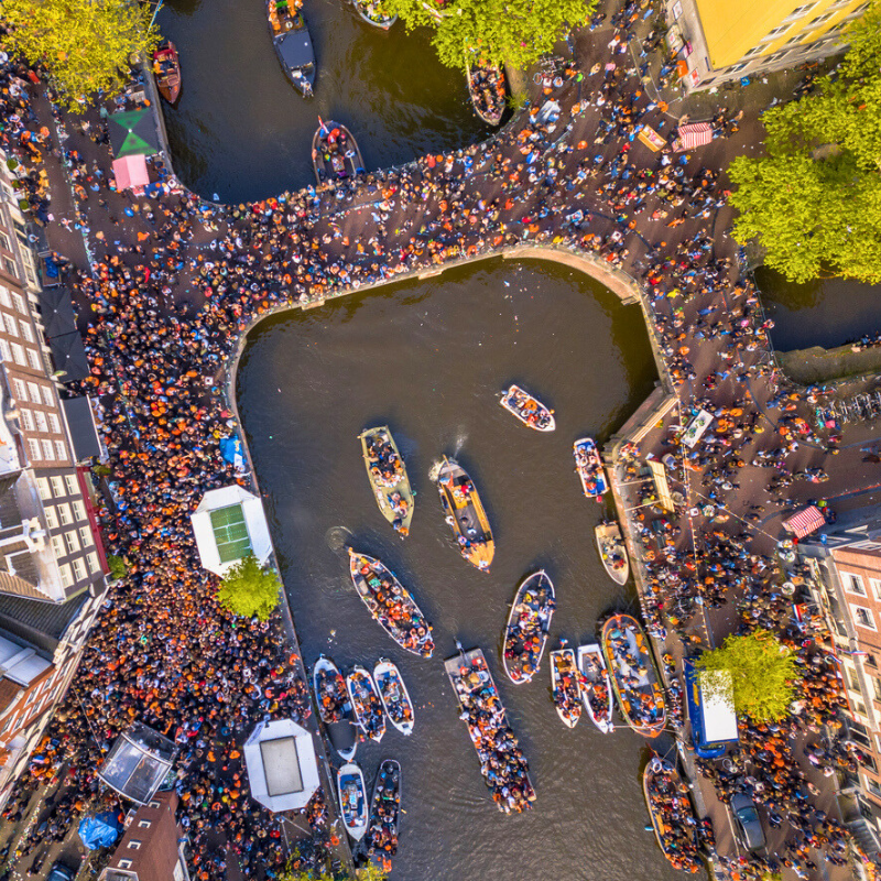 Charter flights to Amsterdam