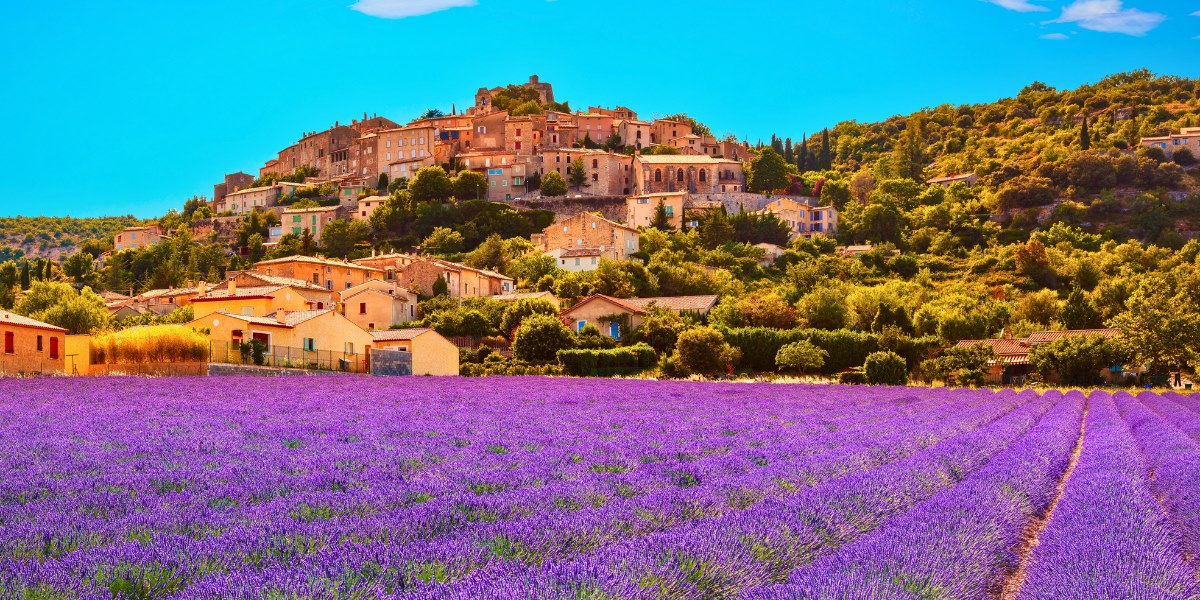 Fly to Provence by Private Jet
